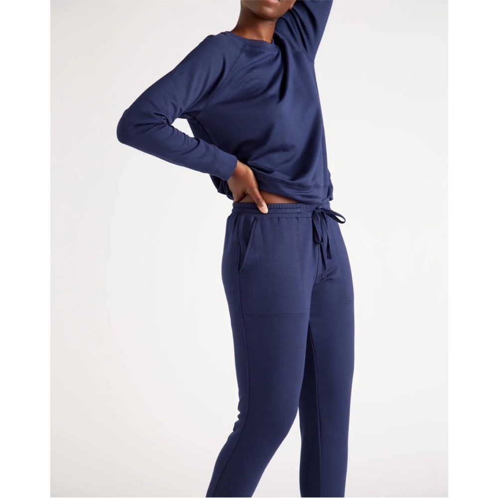 Quince Navy SuperSoft Fleece Joggers Navy Size Large NWT - Picture 9 of 10